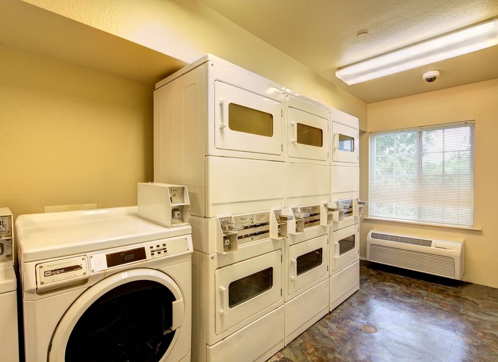 Woodspring Suites | North Charleston Airport I-526 Facilities photo