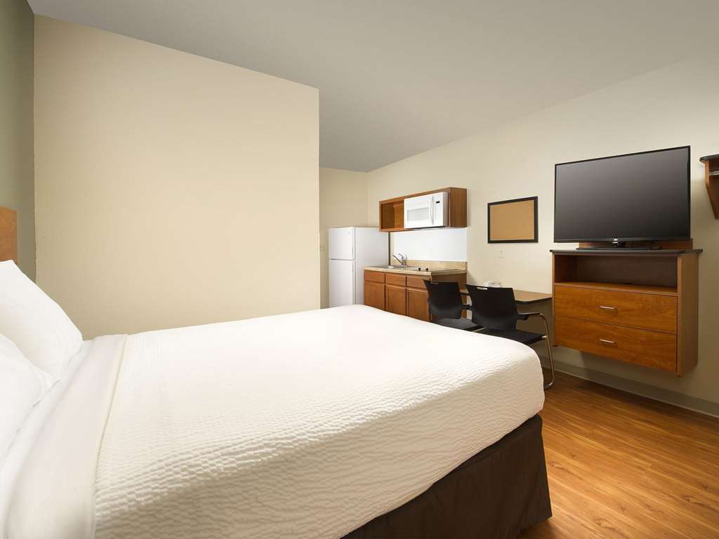 Woodspring Suites | North Charleston Airport I-526 Room photo